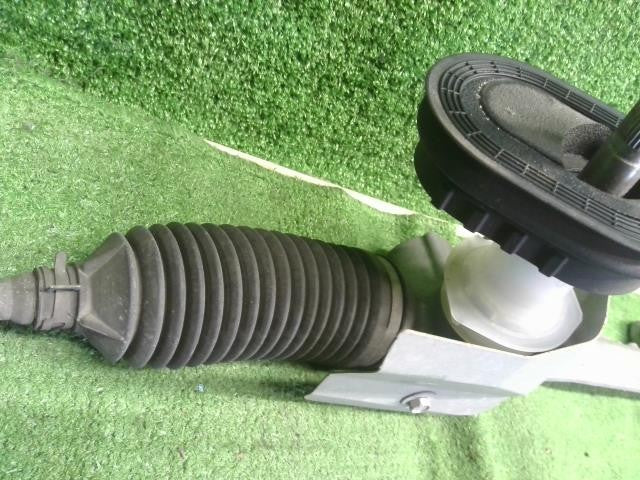 ノート 6AA-E13 ステアリングギアボックス　ラックアンドピニオン 48001-6XJ1A 自社品番250111　初度登録R4年　品番参考程度クレーム対象外