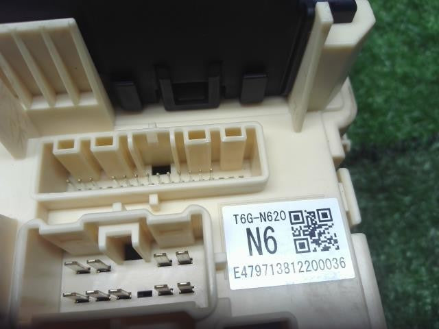 Ｎ−ＷＧＮ DBA-JH1　室内用 ヒューズボックス 31600-T6G-J01 自社品番250123