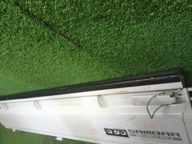 サンバー LE-TT2 リアアオリ　バックパネル　 51850TC012 自社品番250134　色59M