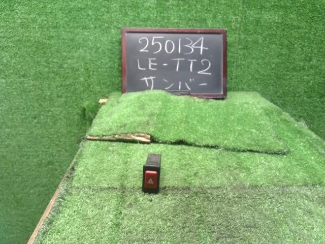 サンバー LE-TT2 ハザードスイッチ　 83037TC000 自社品番250134