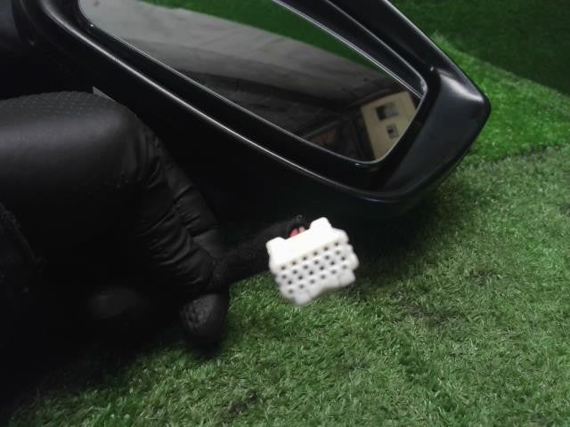 ノート DAA-HE12 右 運転席 ドアミラー　サイドミラー　ウィンカー　ムラカミG579  自社品番250139　色KH3