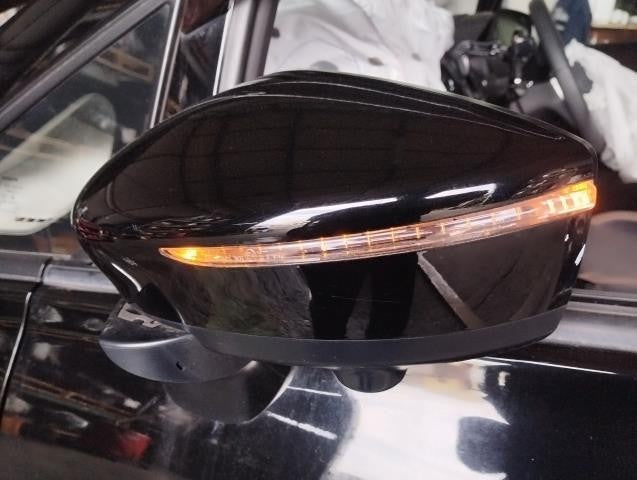 ノート DAA-HE12 左 助手席 ドアミラー　サイドミラー　ウィンカー　ムラカミG579  自社品番250139　色KH3