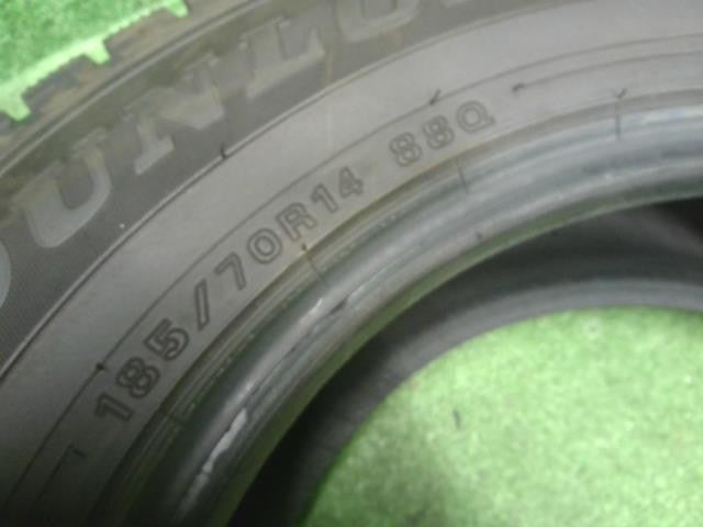 (1)14インチ 冬 スタッドレスタイヤ 1本 24年 185/70R14 ダンロップ WINTERMAXXノート外し 自社品番250139