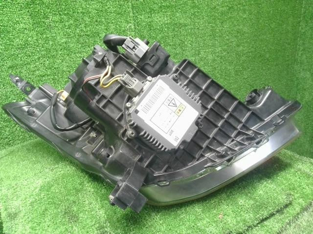 スイフト DBA-ZD21S 左ヘッドランプ　左ヘッドライト　HID　スタンレーP5450L　 35320-57K00 自社品番250140