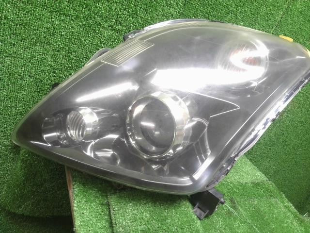 スイフト DBA-ZD21S 左ヘッドランプ　左ヘッドライト　HID　スタンレーP5450L　 35320-57K00 自社品番250140