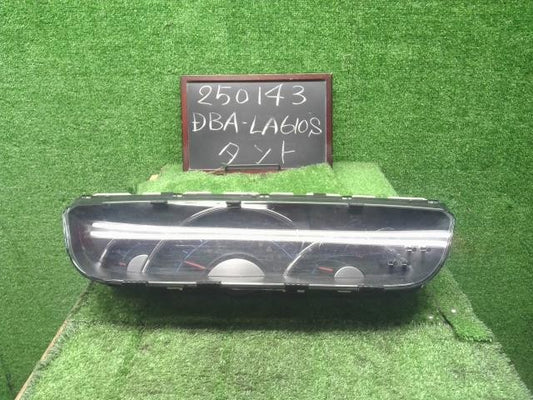 タント DBA-LA610S スピードメーター デジタル タコメーター付 4WD 83800-BA251 自社品番250143