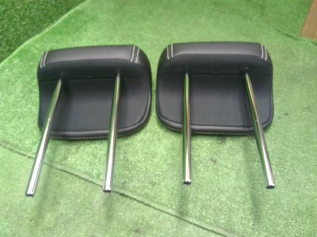 タント DBA-LA610S ヘッドレスト 1台分　71910-B2C40-C0 自社品番250143