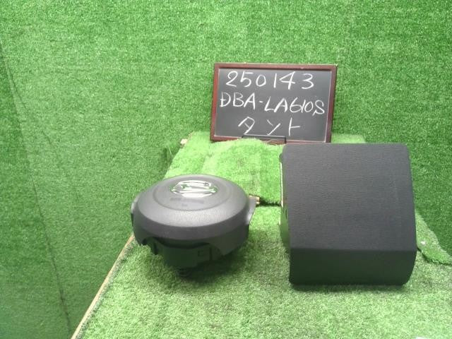 タント DBA-LA610S 助手席側エアバッグパネル ホーンパッド カバーセット　 73970-B2290-B0 自社品番250143　インフレータ欠品