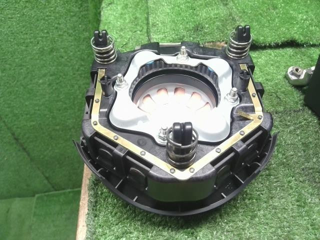 タント DBA-LA610S 助手席側エアバッグパネル ホーンパッド カバーセット　 73970-B2290-B0 自社品番250143　インフレータ欠品