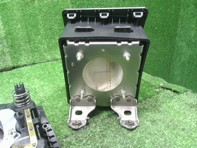 タント DBA-LA610S 助手席側エアバッグパネル ホーンパッド カバーセット　 73970-B2290-B0 自社品番250143　インフレータ欠品