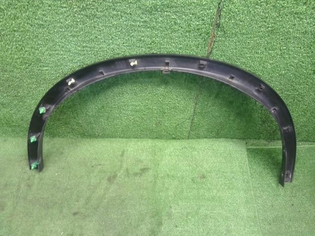 エクストレイル DBA-NT32 フェンダー アーチモール　右フロント用　運転席側  自社品番250144