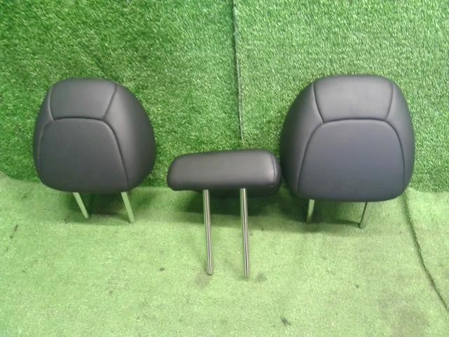 エクストレイル DBA-NT32 ヘッドレスト1台分　運転席側　助手席側　フロント　リア　左右 レザー　86400-8FY1A 自社品番250144