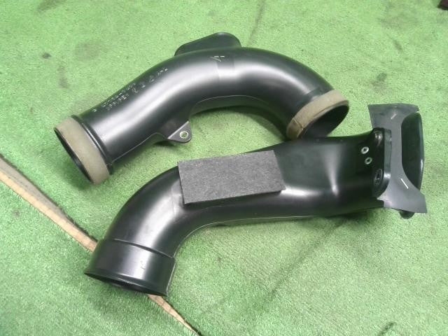 ヴェルファイア DBA-GGH25W エアクリーナー　 17700-31661 自社品番250156