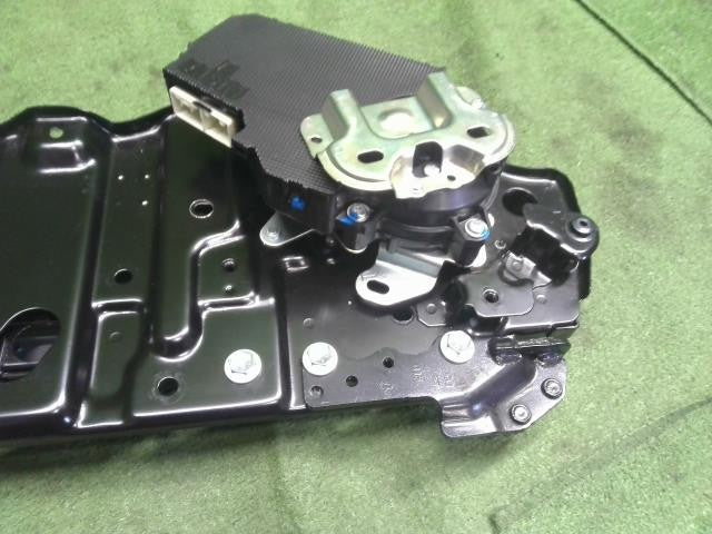 ヴェルファイア DBA-GGH25W 左パワースライドドアモーター 助手席 85006-58020 自社品番250156