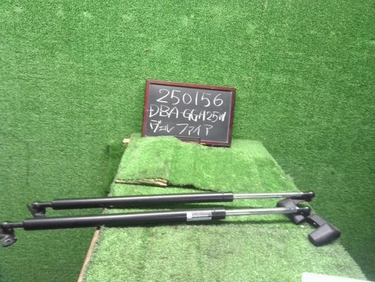 ヴェルファイア DBA-GGH25W バックドアダンパー 左右セット カヤバ　68950-58120 自社品番250156