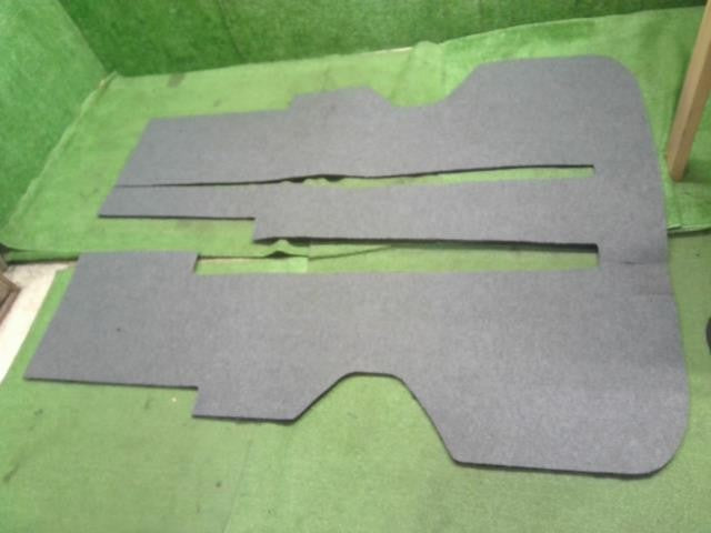 ヴェルファイア DBA-GGH25W トヨタ純正 フロアマット 1台分 自社品番250156