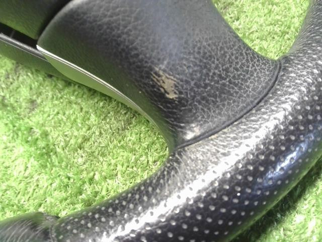 ムーヴ LA-L152S ステアリングホイール 純正MOMO,レザーハンドル 45102-B2020 自社品番250158　インフレーター欠品