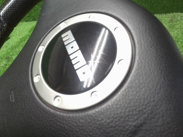 ムーヴ LA-L152S ステアリングホイール 純正MOMO,レザーハンドル 45102-B2020 自社品番250158　インフレーター欠品