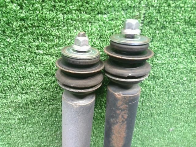 ムーヴ DBA-L185S 左右 リアストラット ショックアブソーバーセット バネ付き KYB 48531-B2370 自社品番250160