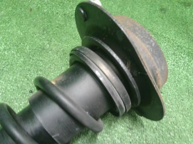 サンバー EBD-TT2 右フロントストラット　ショック　スプリング　運転席側 20310TC010 自社品番250164