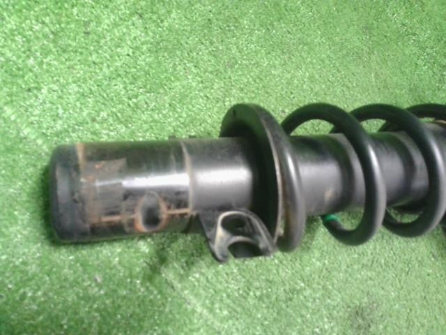 サンバー EBD-TT2 右フロントストラット　ショック　スプリング　運転席側 20310TC010 自社品番250164