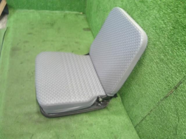 ハイゼット EBD-S211P アシスタントシート　助手席側 71440-B5010-B0 自社品番250185