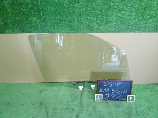 サクラ ZAA-B6AW 右フロントドアガラス  運転席側 自社品番250191