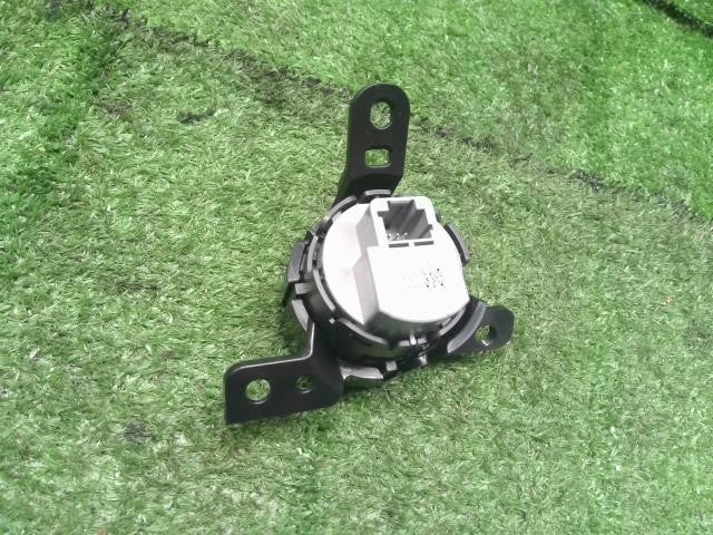 サクラ ZAA-B6AW イグニッションスイッチ IGスイッチ  プッシュスタートスイッチ 自社品番250191