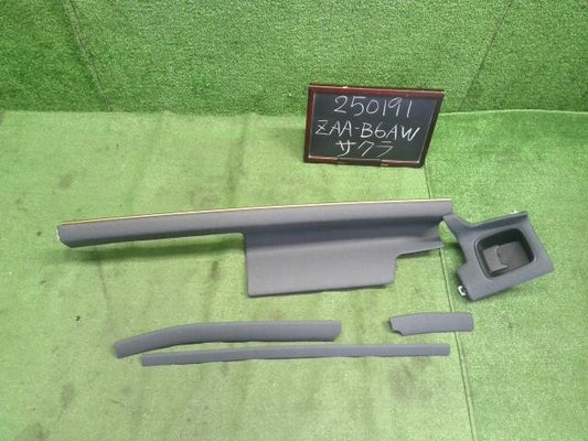 サクラ ZAA-B6AW インストルメントパネル インパネ ダッシュパネル ドリンクホルダー付  自社品番250191