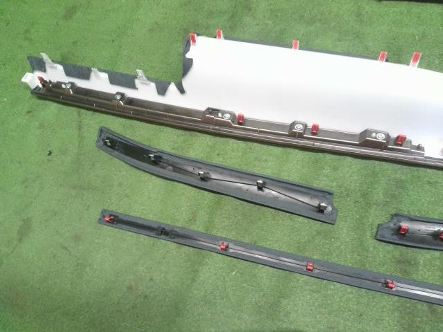 サクラ ZAA-B6AW インストルメントパネル インパネ ダッシュパネル ドリンクホルダー付  自社品番250191