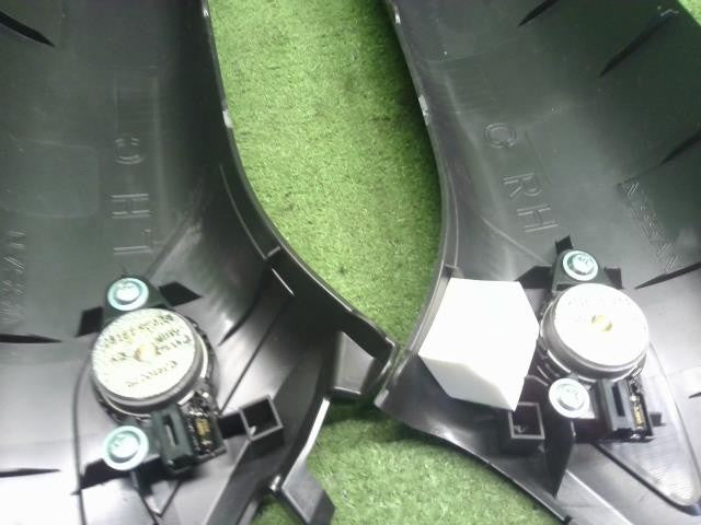 サクラ ZAA-B6AW Aピラートリム　左右セット  自社品番250191