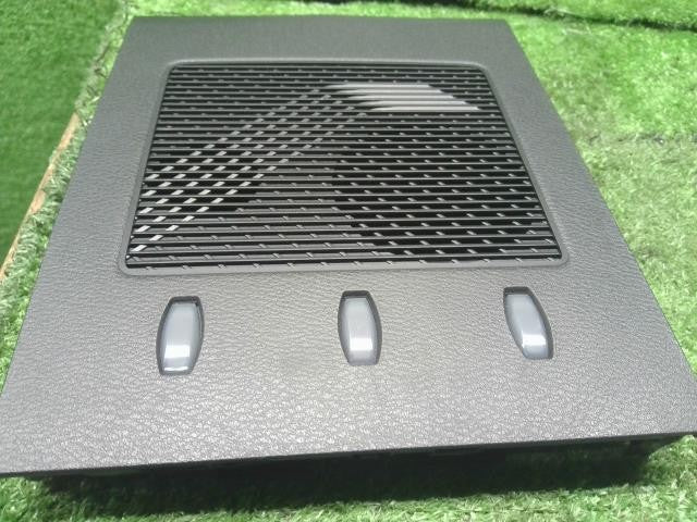 サクラ ZAA-B6AW ダッシュパネルセンター上部  自社品番250191