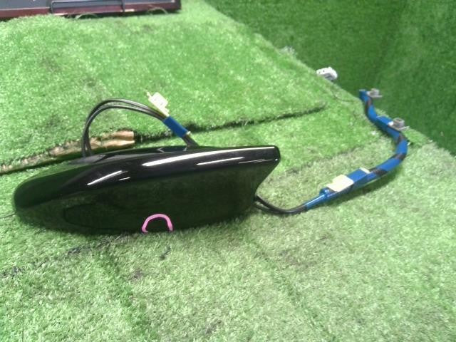 フィット 6BA-GR2 純正アンテナ　ルーフ　シャーク 39150-TZA-J21ZA 自社品番250195