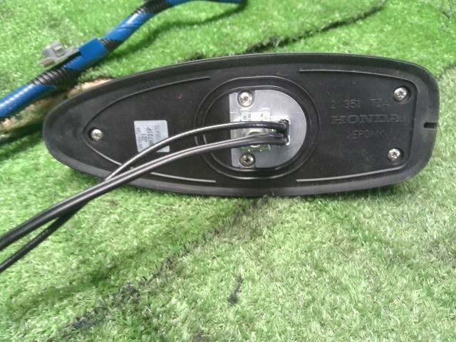 フィット 6BA-GR2 純正アンテナ　ルーフ　シャーク 39150-TZA-J21ZA 自社品番250195