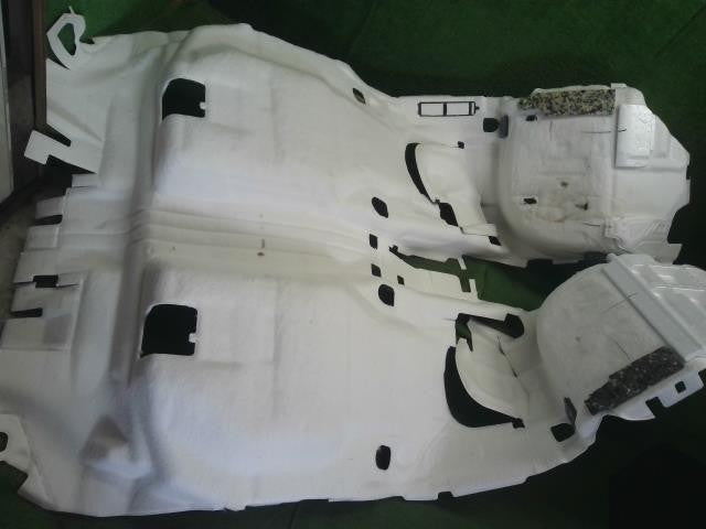 フィット 6BA-GR2 フロアーカーペット 83301-TZD-J01ZA 自社品番250195