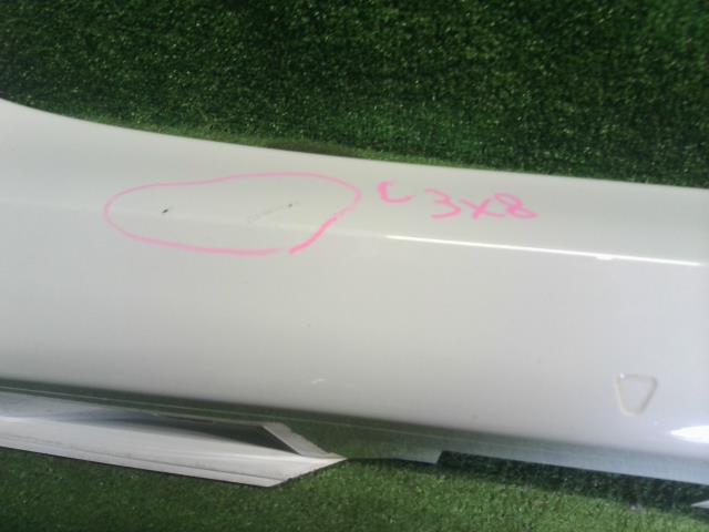 【中古】アウディ A6 DBA-4GCHVS 右サイドステップ サイドシル スポイラー パネル　4G0853856F 自社品番240646