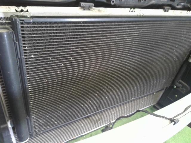 【中古】アウディ A6 DBA-4GCHVS ラジエータコアサポート 4G0805594C 自社品番240646 LS9R