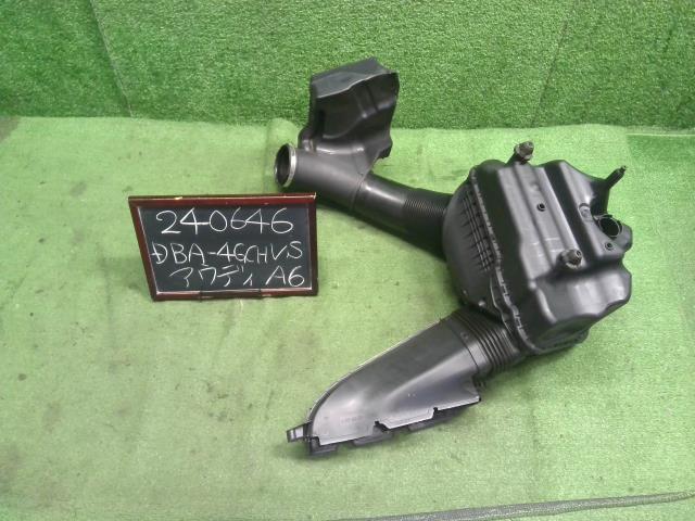 【中古】アウディ A6 DBA-4GCHVS エアクリーナーＡＳＳＹ 4G0133836 自社品番240646 LS9R