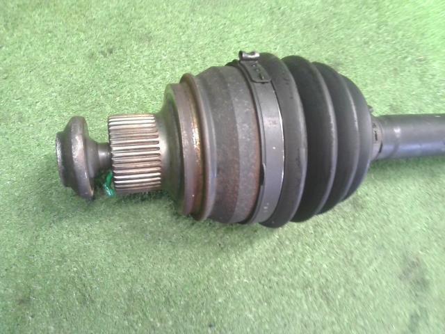 【中古】アウディ A6 DBA-4GCHVS 右 フロント ドライブシャフト 4G0407271F 自社品番240646 LS9R