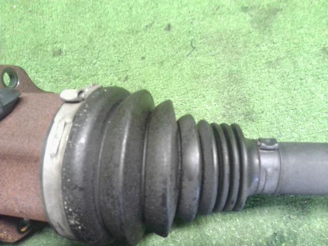 【中古】アウディ A6 DBA-4GCHVS 左 フロント ドライブシャフト 4G0407271F 自社品番240646 LS9R