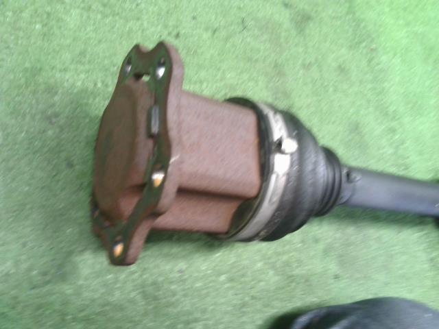 【中古】アウディ A6 DBA-4GCHVS 左 フロント ドライブシャフト 4G0407271F 自社品番240646 LS9R