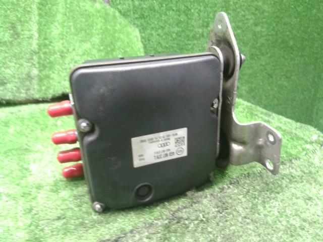 【中古】アウディ A6 DBA-4GCHVS ＡＢＳアクチュエーター  自社品番240646 LS9R