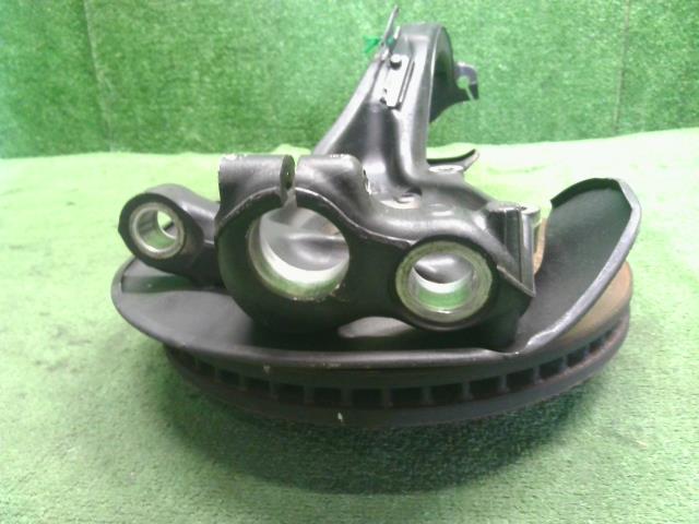 【中古】アウディ A6 DBA-4GCHVS 右 フロント ナックルハブ 4G0407254A 自社品番240646 LS9R