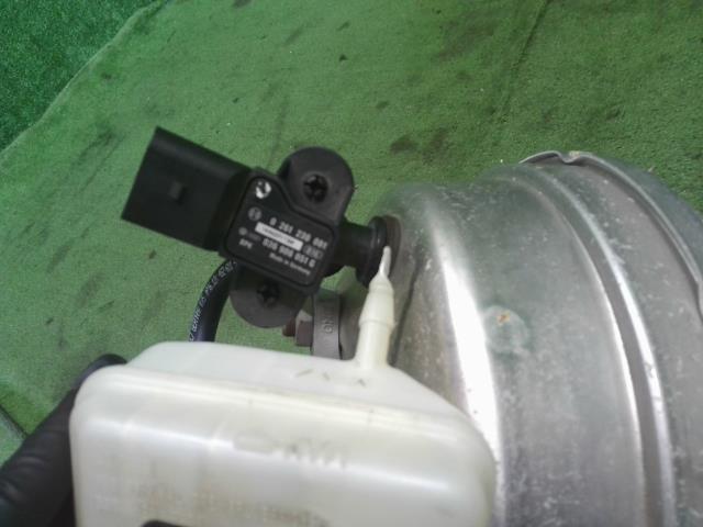 【中古】アウディ A6 DBA-4GCHVS ブレーキマスターＡＳＳＹ 4G2611021 自社品番240646 LS9R