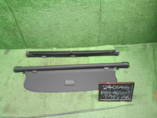 【中古】アウディ A6 DBA-4GCHVS Ｒボード・トノカバー  自社品番240646 LS9R