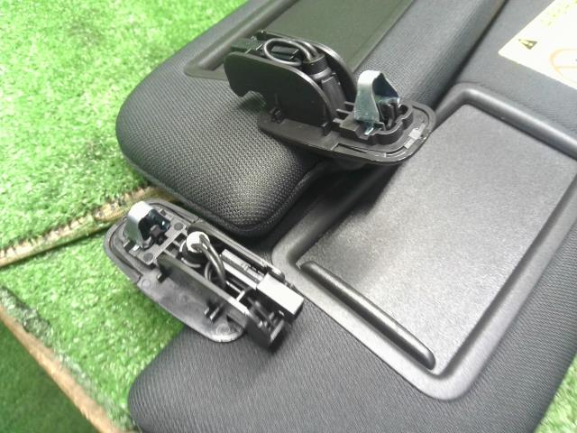 【中古】アウディ A6 DBA-4GCHVS サンバイザー 4G2857551C 自社品番240646 LS9R