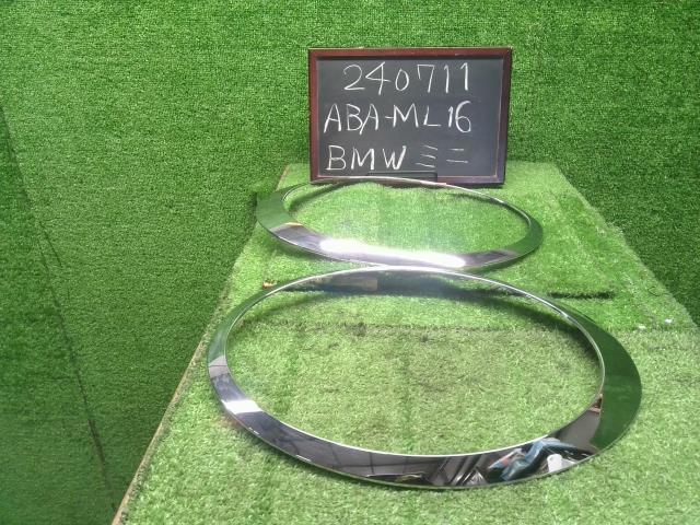 【中古】BMW ミニ ABA-ML16 左右ヘッドライト ランプ メッキモール 51137149905 自社品番240711