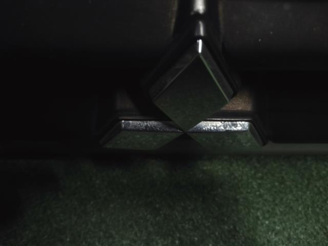 【中古】パジェロミニ GF-H58A ラジエーター フロントグリル MR387815 自社品番240713 A26