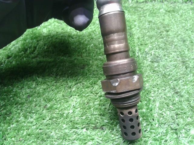 【中古】パジェロミニ GF-H58A オーツー O2センサー MR314933 自社品番240713 A26