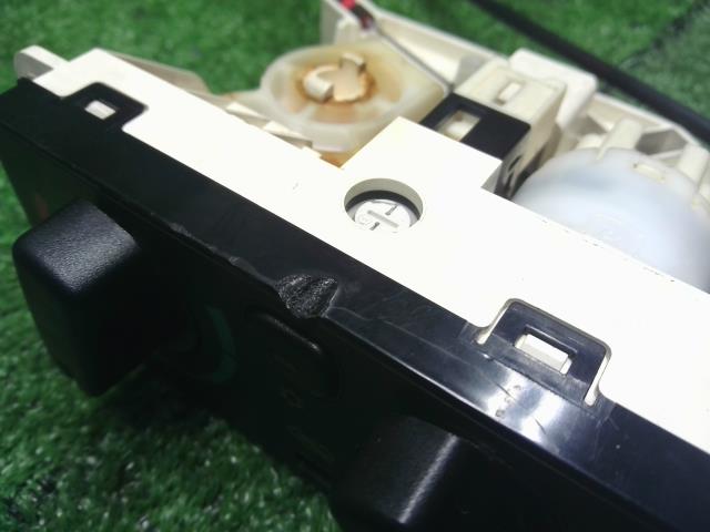 【中古】パジェロミニ GF-H58A エアコン AC スイッチパネル 7820A012 自社品番240713 A26